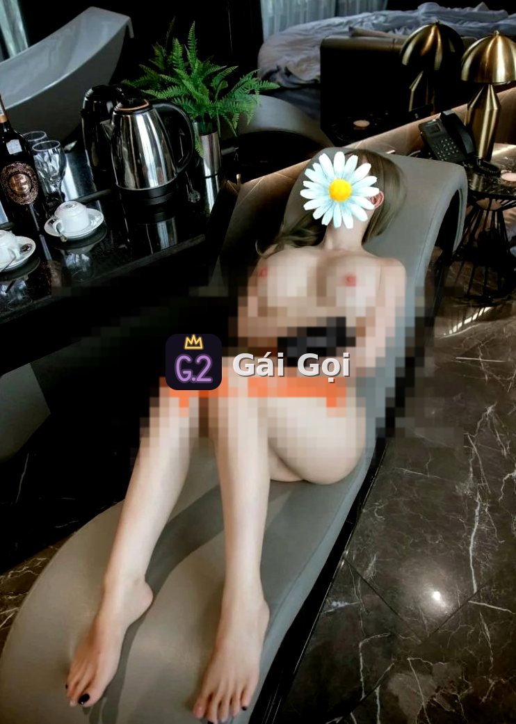 Khánh Linh – gái gọi Tân Bình