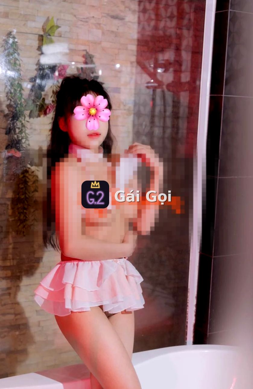 Quỳnh Anh 2007 – Vòng 1 khủng, dâm hết cỡ – Lên kèo ngay – Đống Đa, Hà Nội – ảnh 6