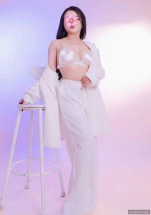 Kim Ngân – ảnh